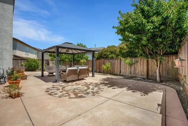 5704 Oakmont Drive Richmond, CA 94806