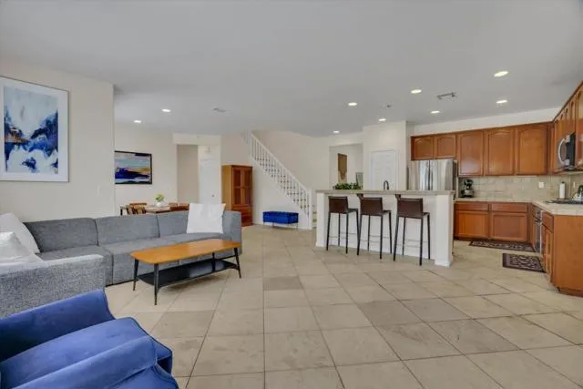 5704 Oakmont Drive Richmond, CA 94806