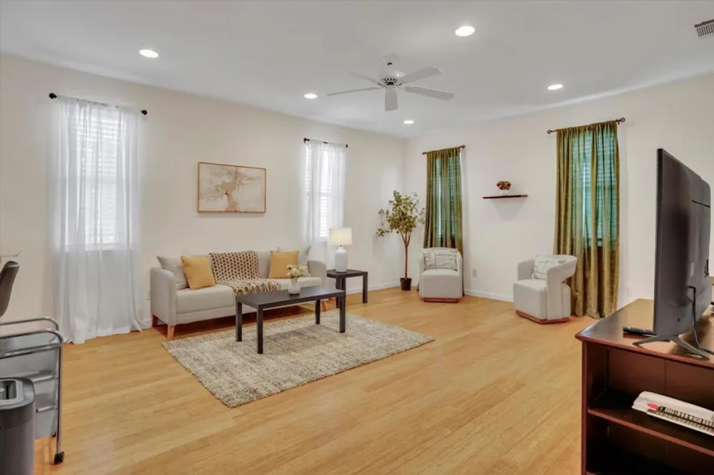 5704 Oakmont Drive Richmond, CA 94806