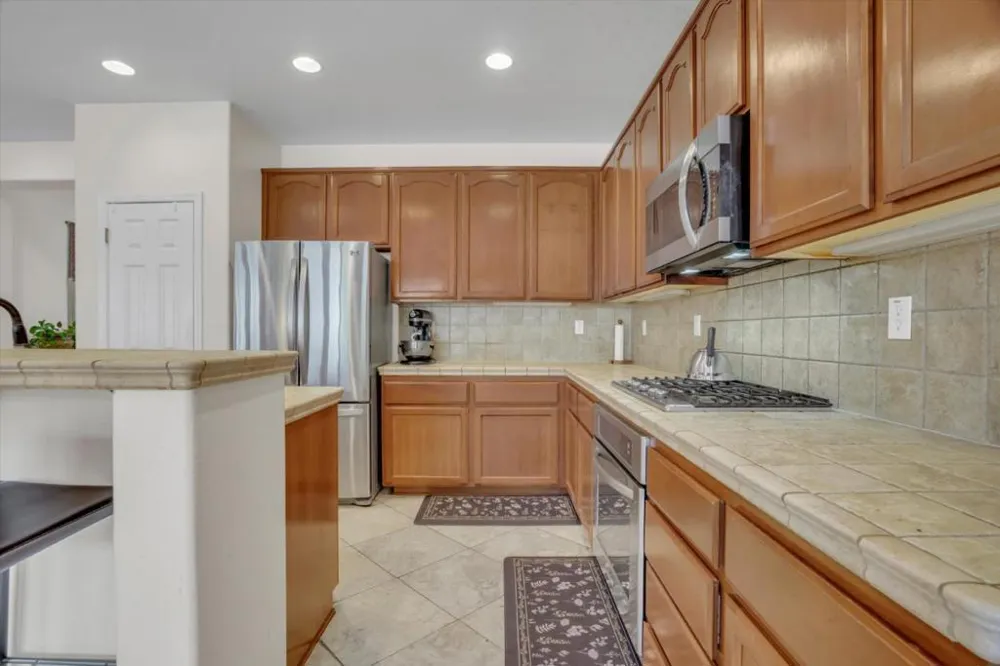 5704 Oakmont Drive Richmond, CA 94806