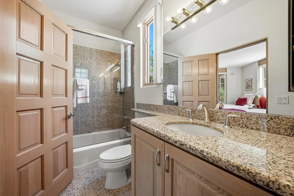 119 Tamit Place Palm Desert, CA 92260