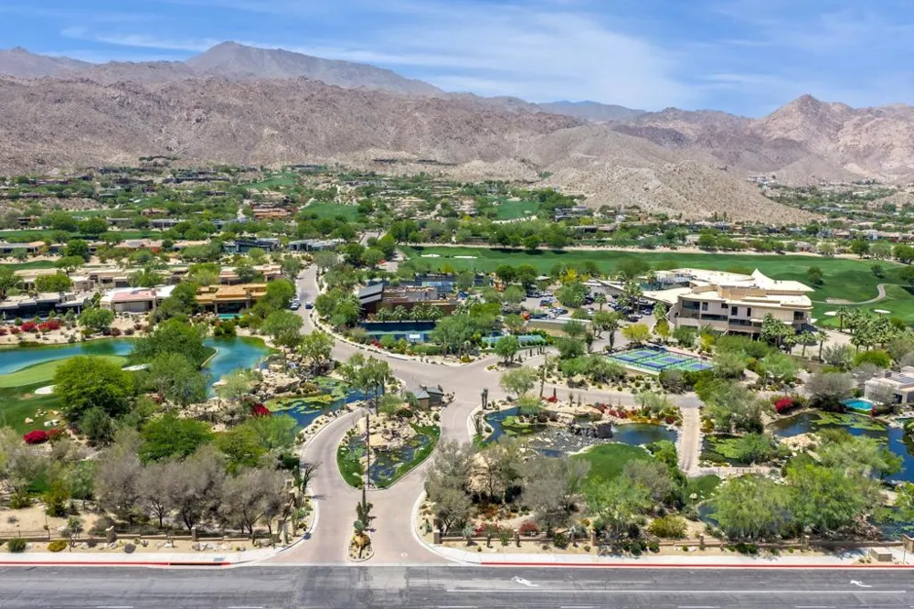 119 Tamit Place Palm Desert, CA 92260