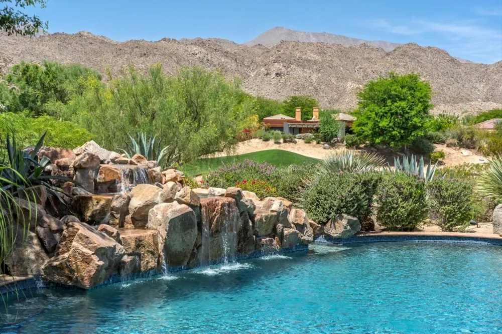 119 Tamit Place Palm Desert, CA 92260