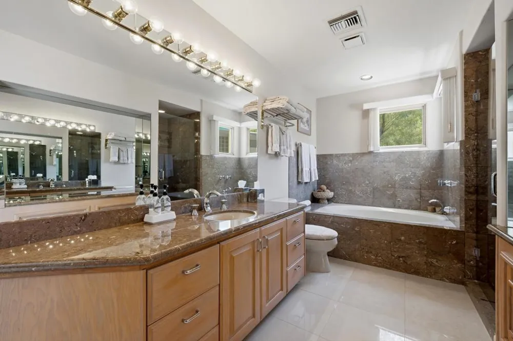 119 Tamit Place Palm Desert, CA 92260