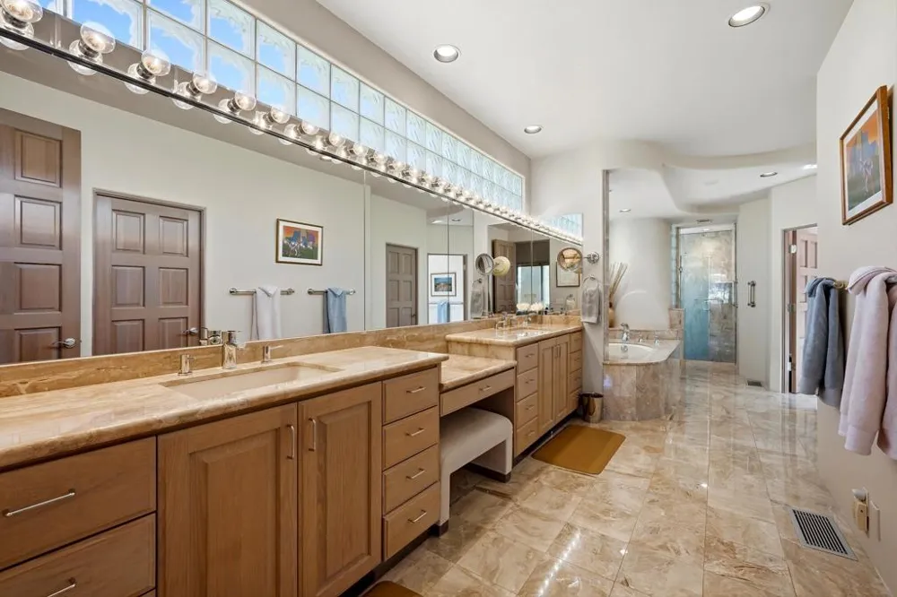 119 Tamit Place Palm Desert, CA 92260