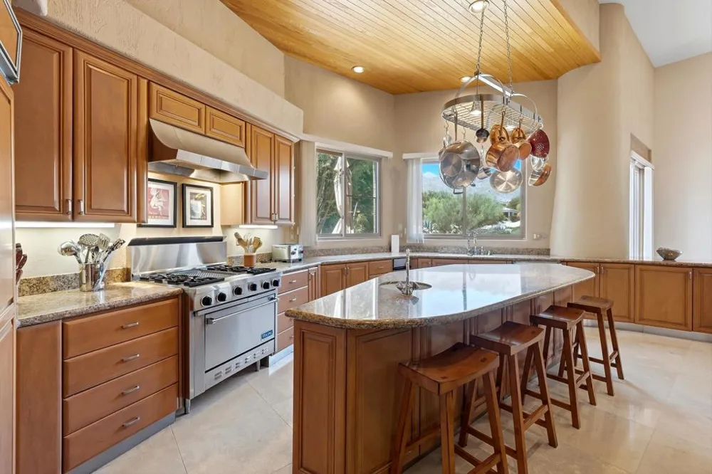 119 Tamit Place Palm Desert, CA 92260