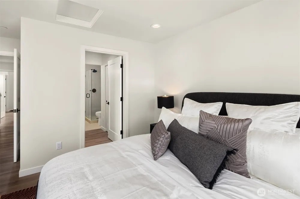 12012 17th Place S #B Burien, WA 98168