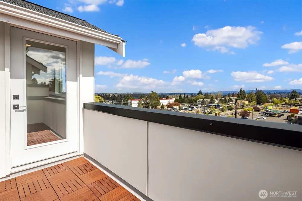 12012 17th Place S #B Burien, WA 98168