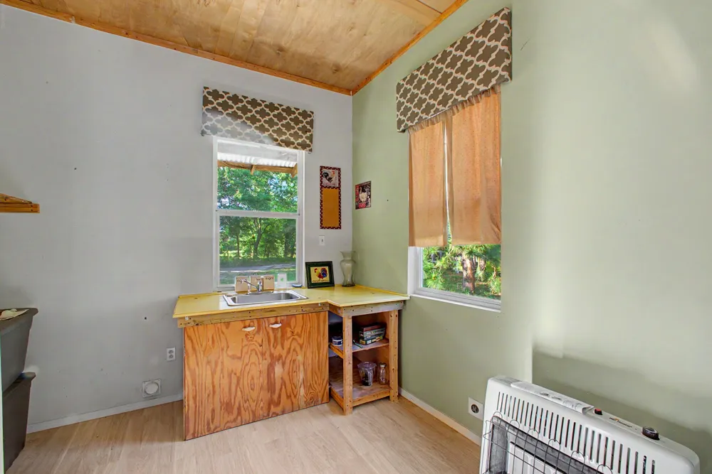 2874 An County Road 335 Palestine, TX 75803