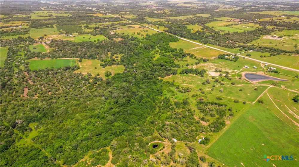 337 Private Road 1015 Hallettsville, TX 77964