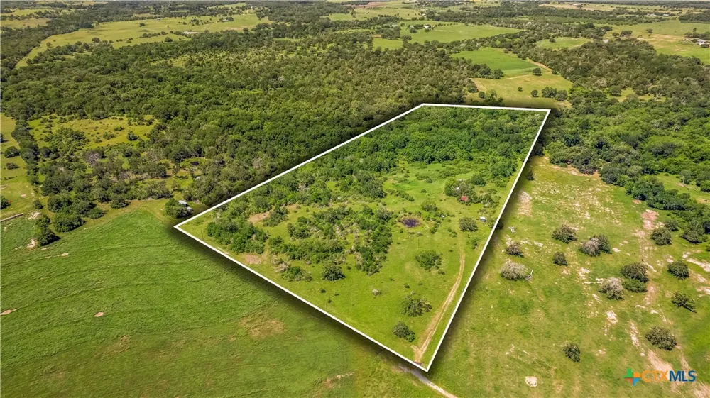 337 Private Road 1015 Hallettsville, TX 77964