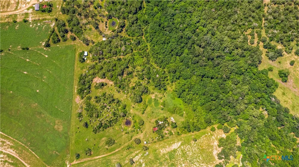 337 Private Road 1015 Hallettsville, TX 77964