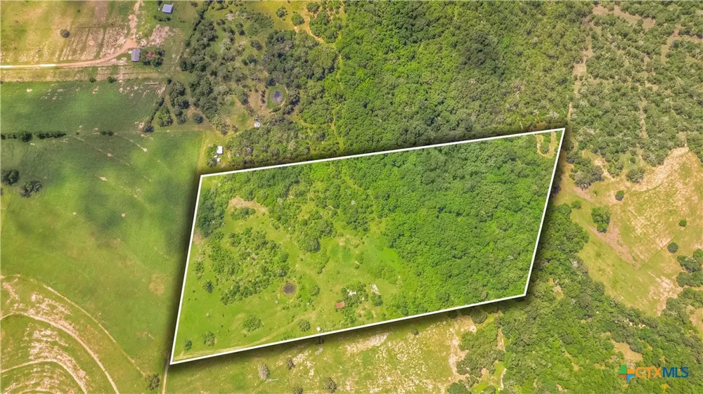 337 Private Road 1015 Hallettsville, TX 77964