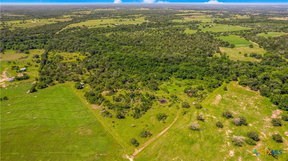 337 Private Road 1015 Hallettsville, TX 77964