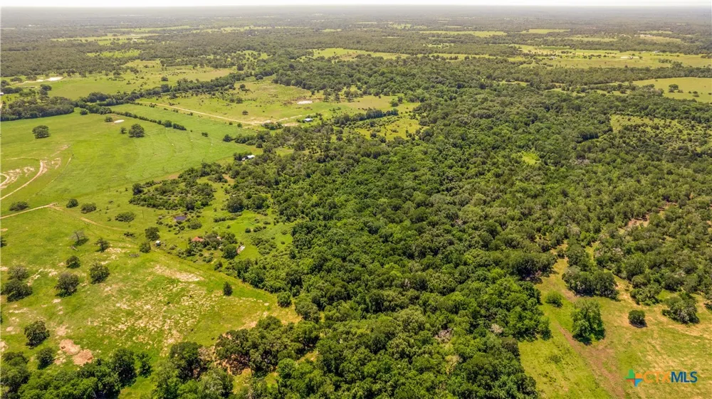 337 Private Road 1015 Hallettsville, TX 77964
