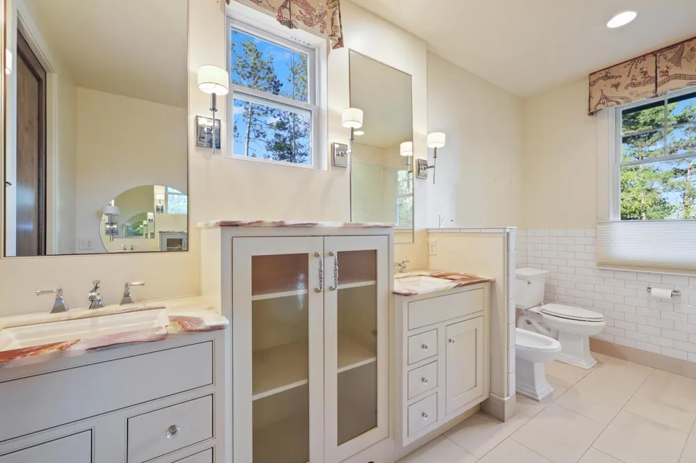 10249 Kay Ray Road Acme Township, MI 49690