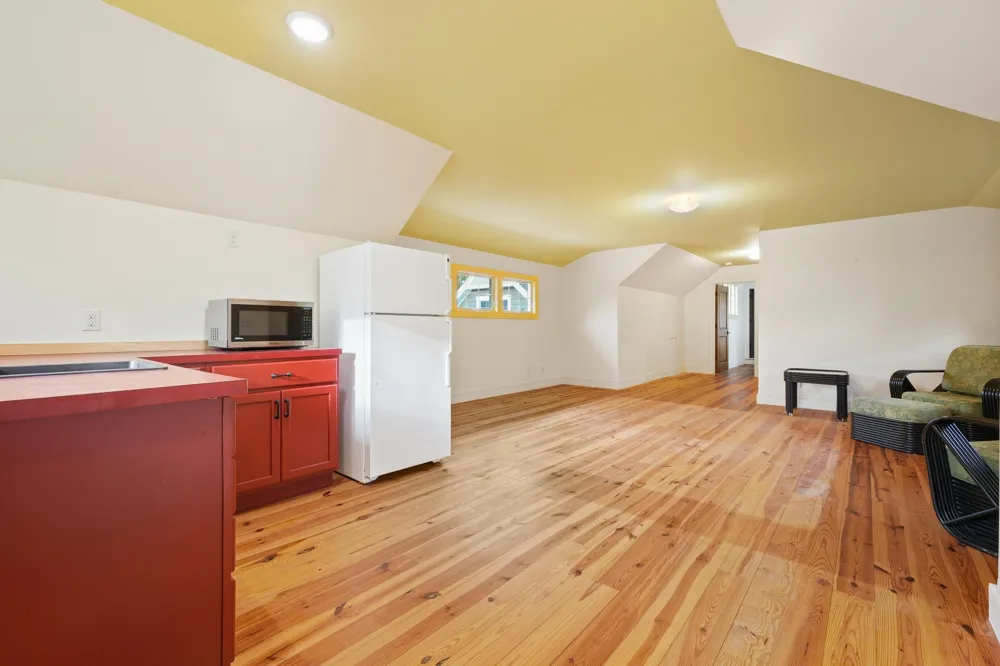 10249 Kay Ray Road Acme Township, MI 49690