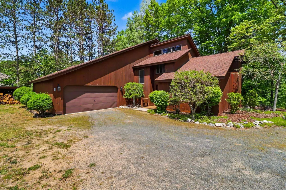 780 E Conrad Road Scottville, MI 49454