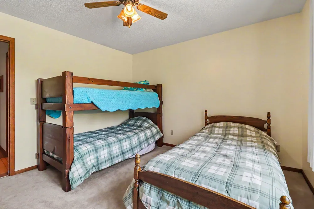 780 E Conrad Road Scottville, MI 49454
