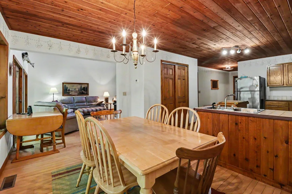 780 E Conrad Road Scottville, MI 49454