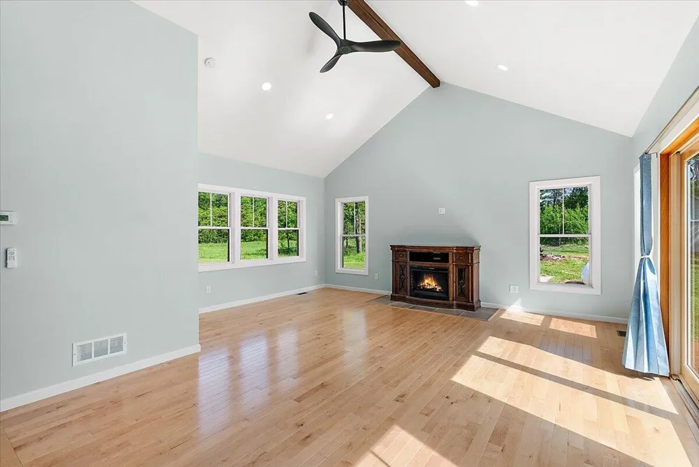 48882 8th Avenue Columbia Township, MI 49056