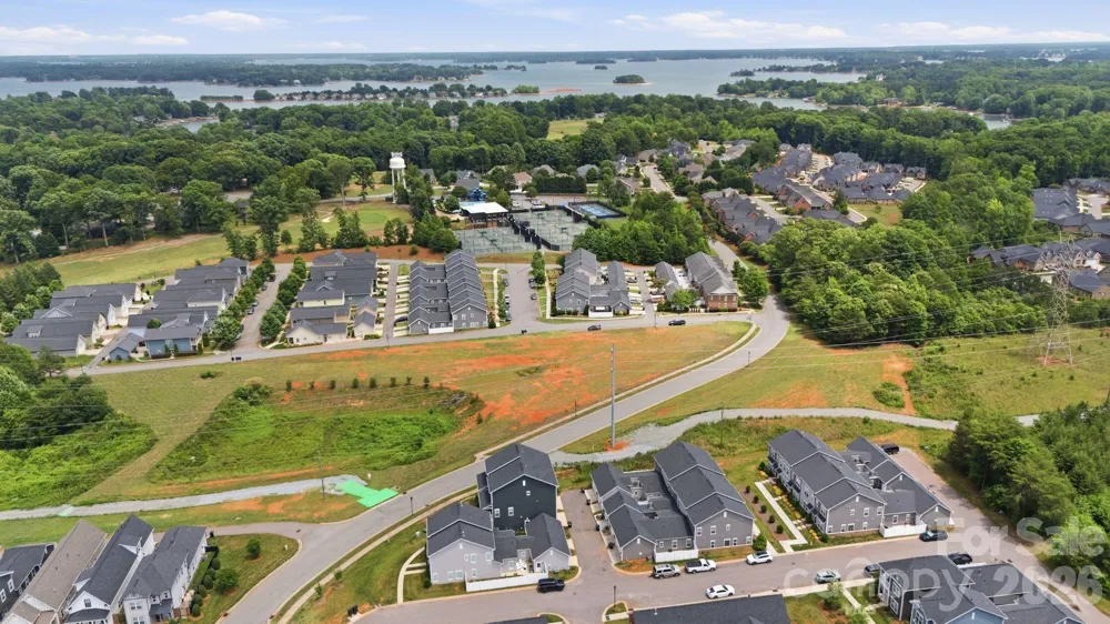 2176 Moss Meadow Lane Denver, NC 28037
