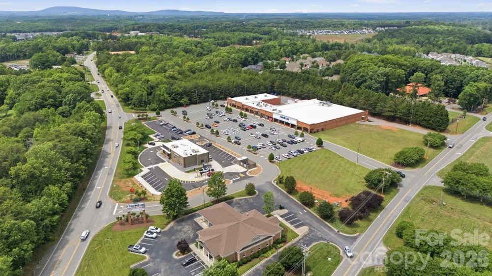 2176 Moss Meadow Lane Denver, NC 28037