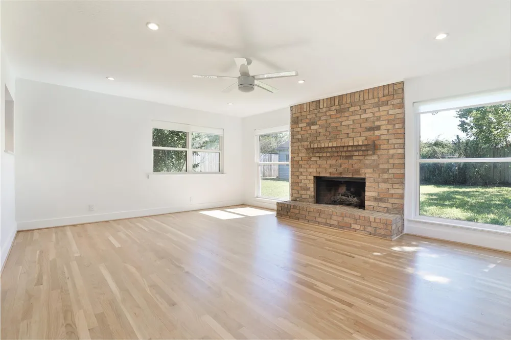 4613 Libbey Lane Houston, TX 77092