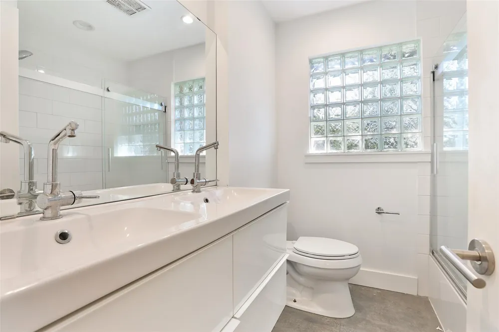 4613 Libbey Lane Houston, TX 77092