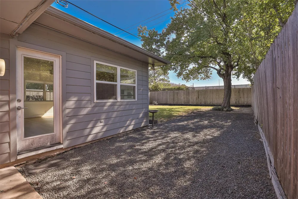 4613 Libbey Lane Houston, TX 77092