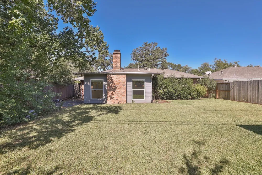 4613 Libbey Lane Houston, TX 77092
