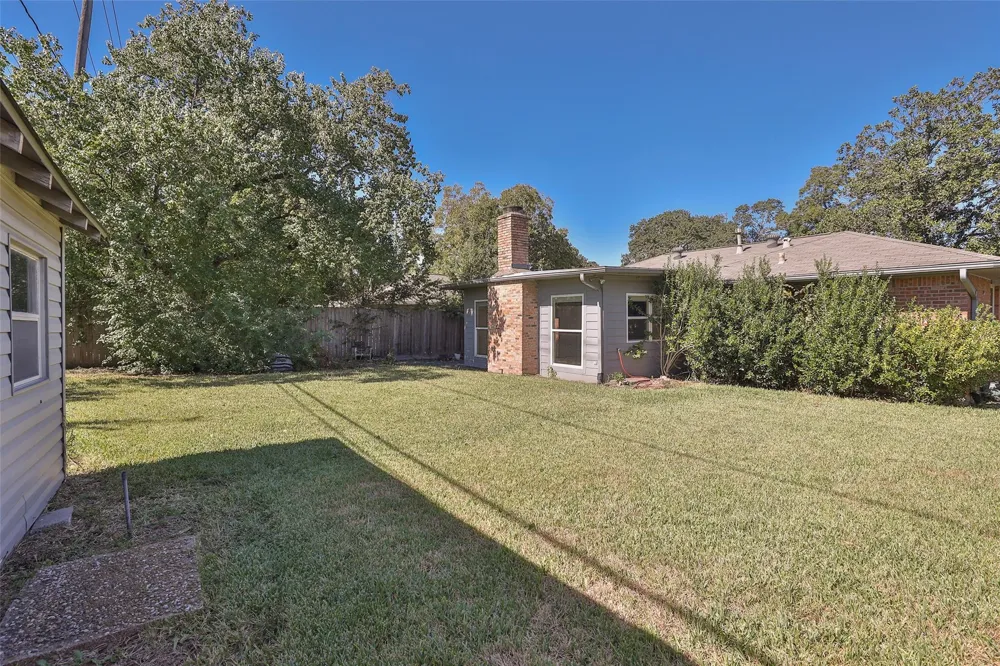 4613 Libbey Lane Houston, TX 77092