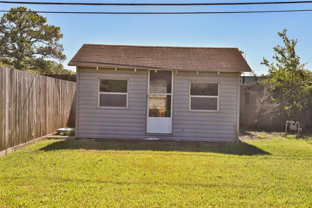 4613 Libbey Lane Houston, TX 77092