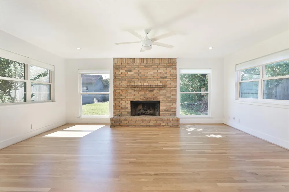 4613 Libbey Lane Houston, TX 77092