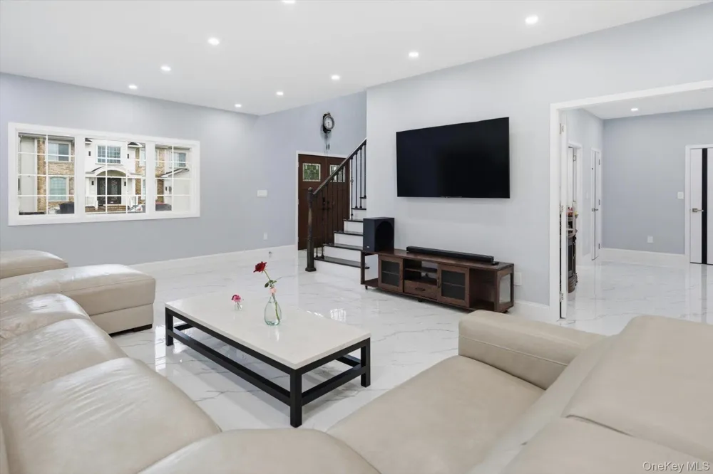 3563 Raven Street Levittown, NY 11756