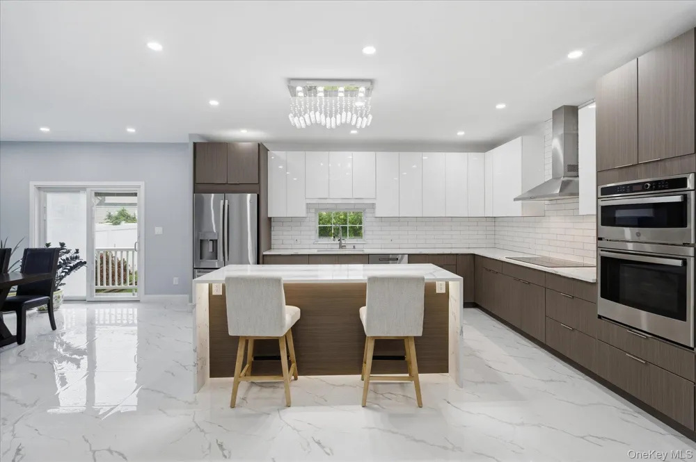 3563 Raven Street Levittown, NY 11756