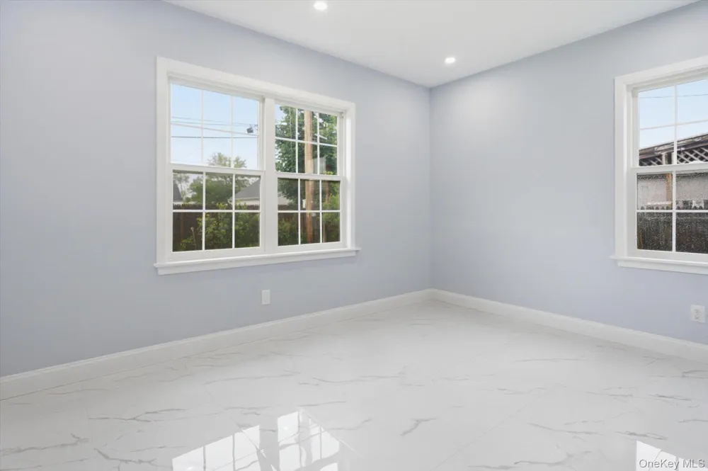 3563 Raven Street Levittown, NY 11756