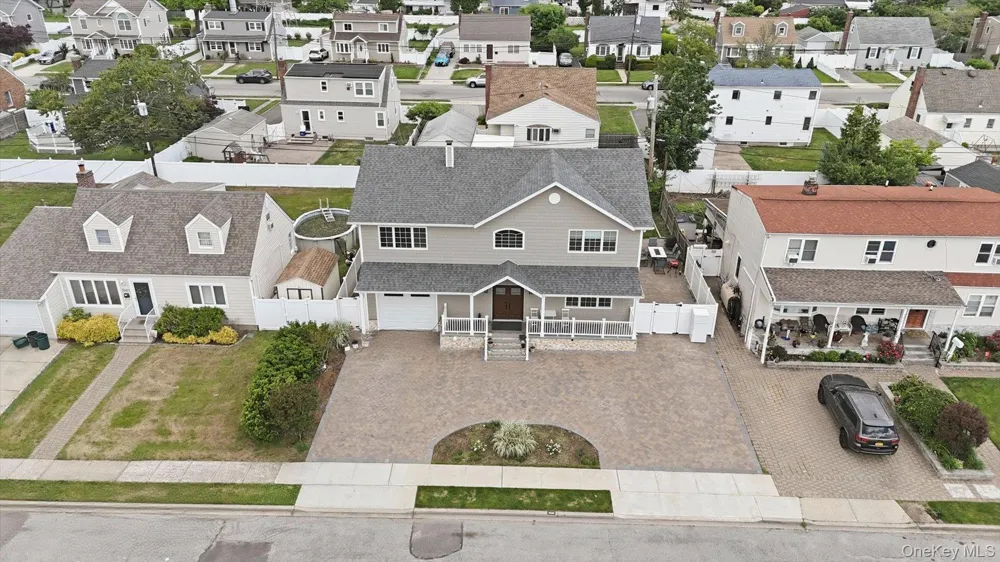 3563 Raven Street Levittown, NY 11756