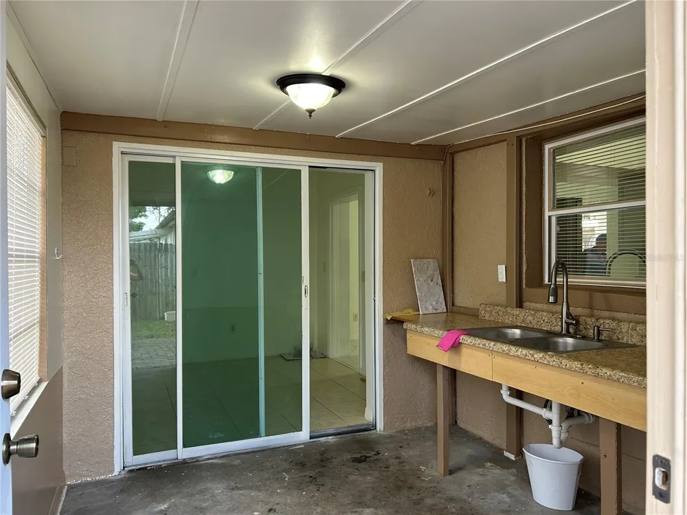 6971 78TH AVENUE Pinellas Park, FL 33781