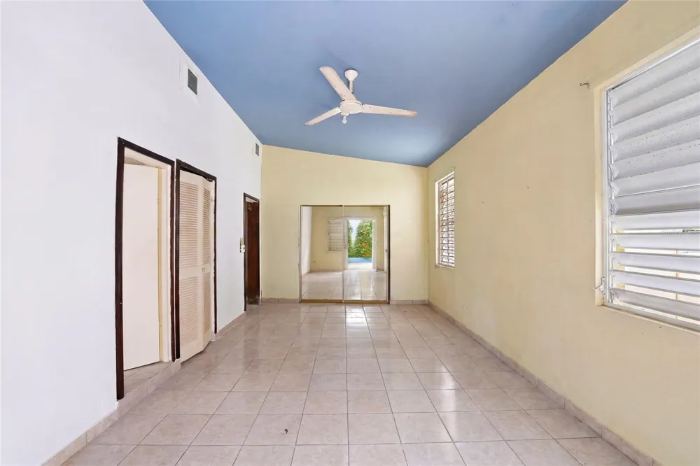 2202 GENERAL PATTON San Juan, PR 00913