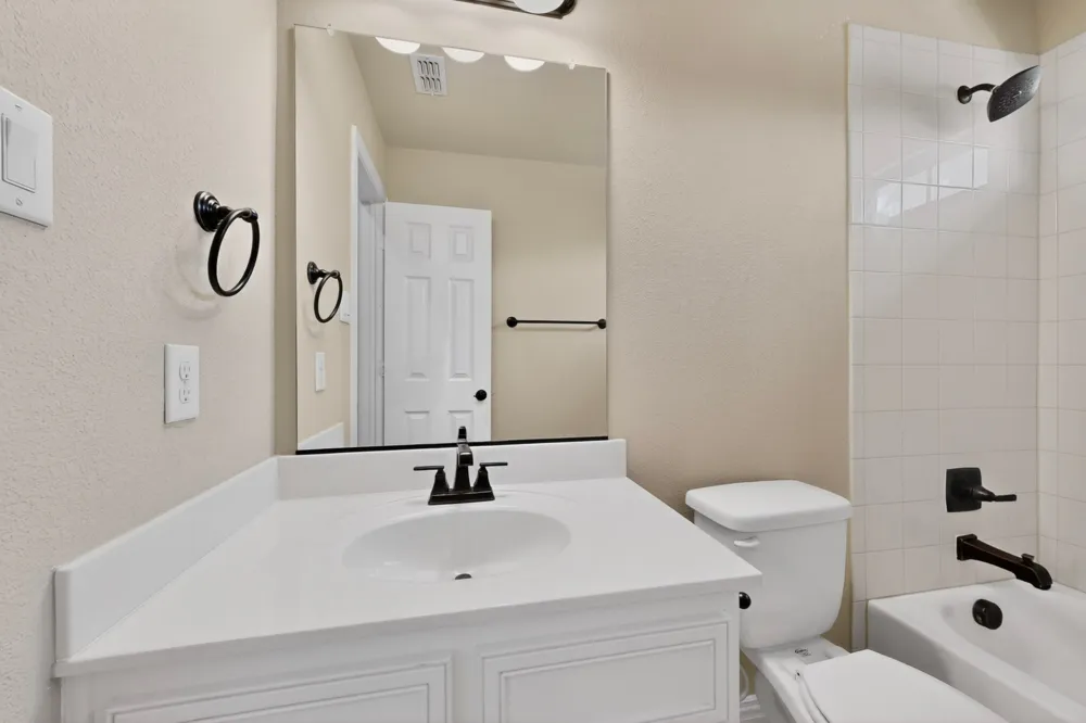 852 State Street DeSoto, TX 75115