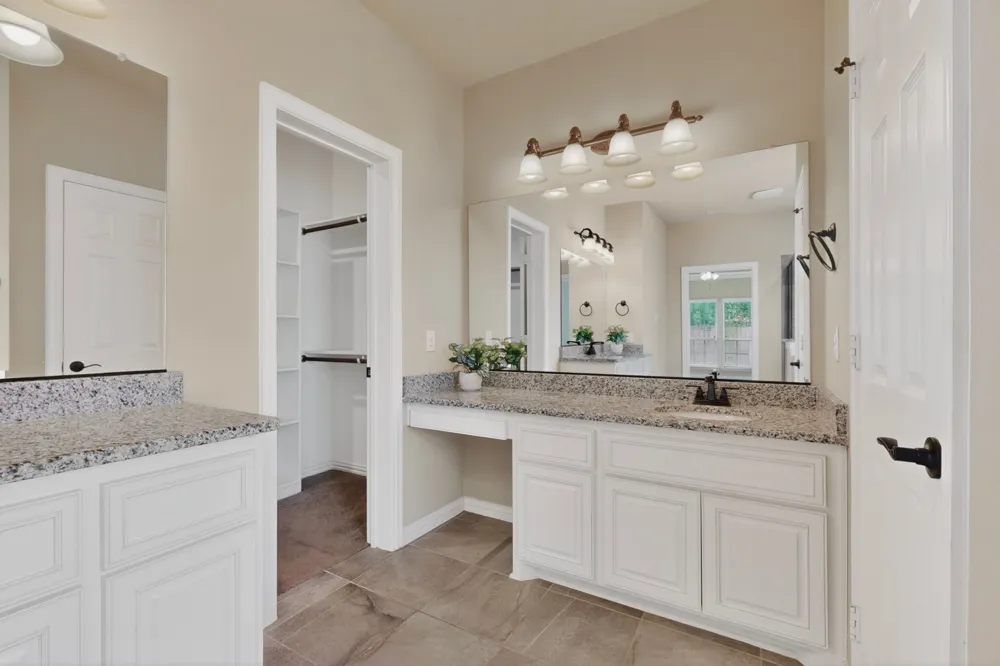 852 State Street DeSoto, TX 75115
