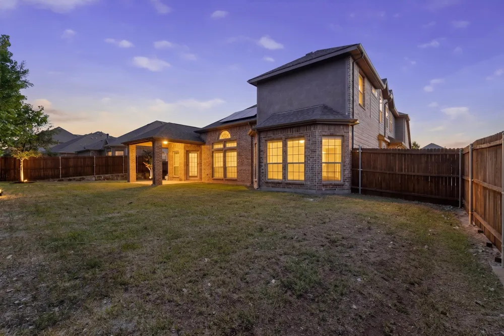 852 State Street DeSoto, TX 75115