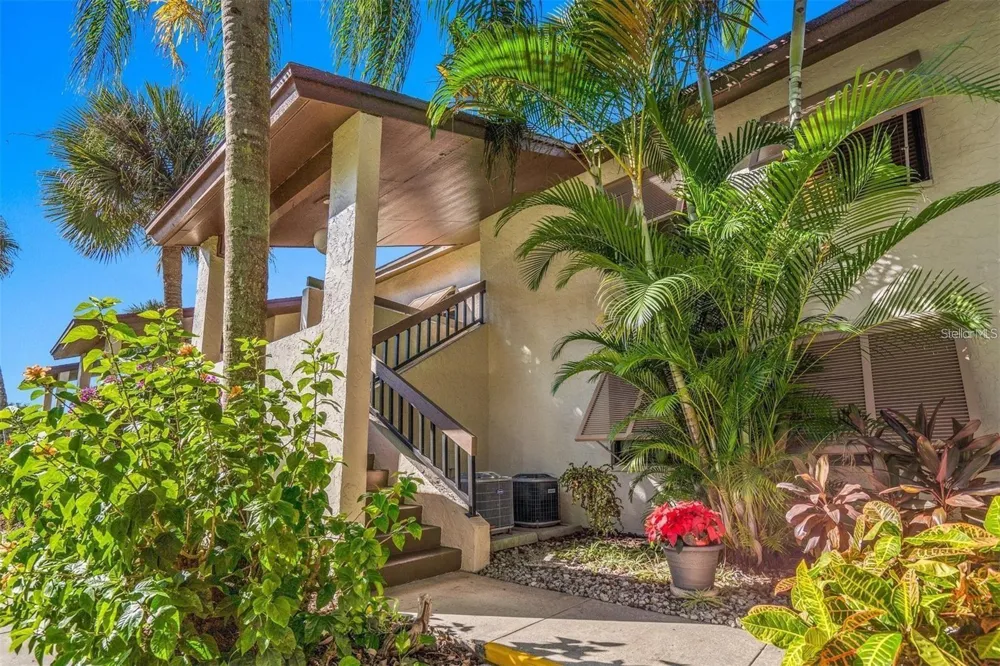 5147 WILLOW LINKS #18 Sarasota, FL 34235
