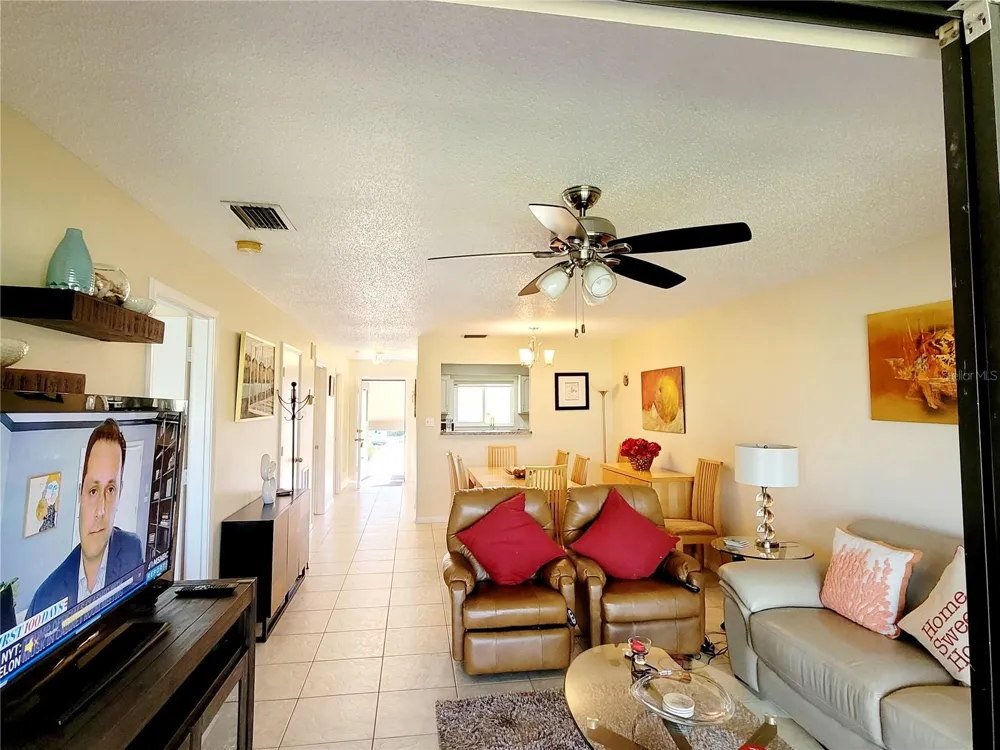 5147 WILLOW LINKS #18 Sarasota, FL 34235