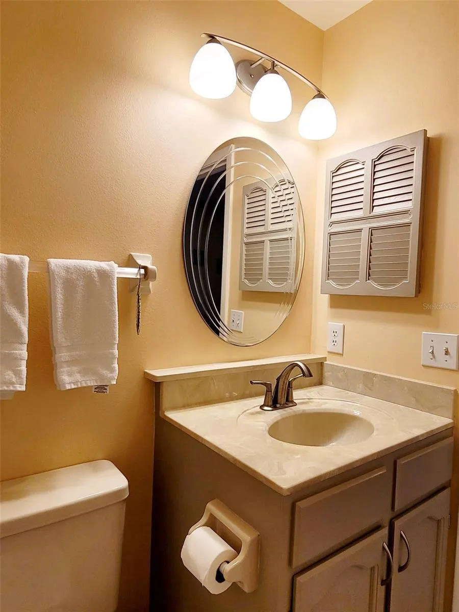 5147 WILLOW LINKS #18 Sarasota, FL 34235