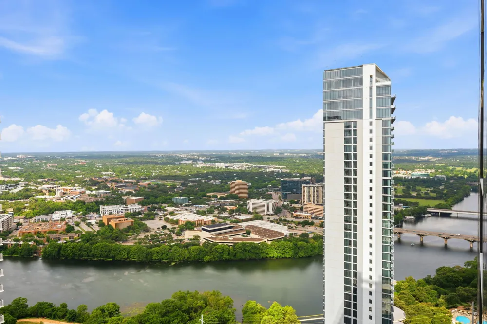 610 Davis Street #4301 Austin, TX 78701