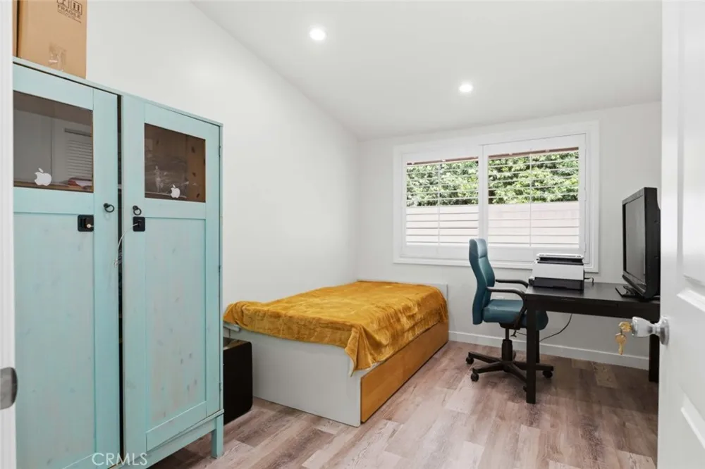 301 W Ashby Street Azusa, CA 91702