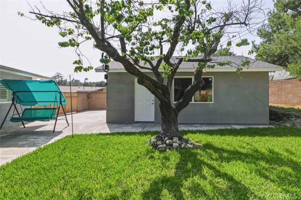 301 W Ashby Street Azusa, CA 91702