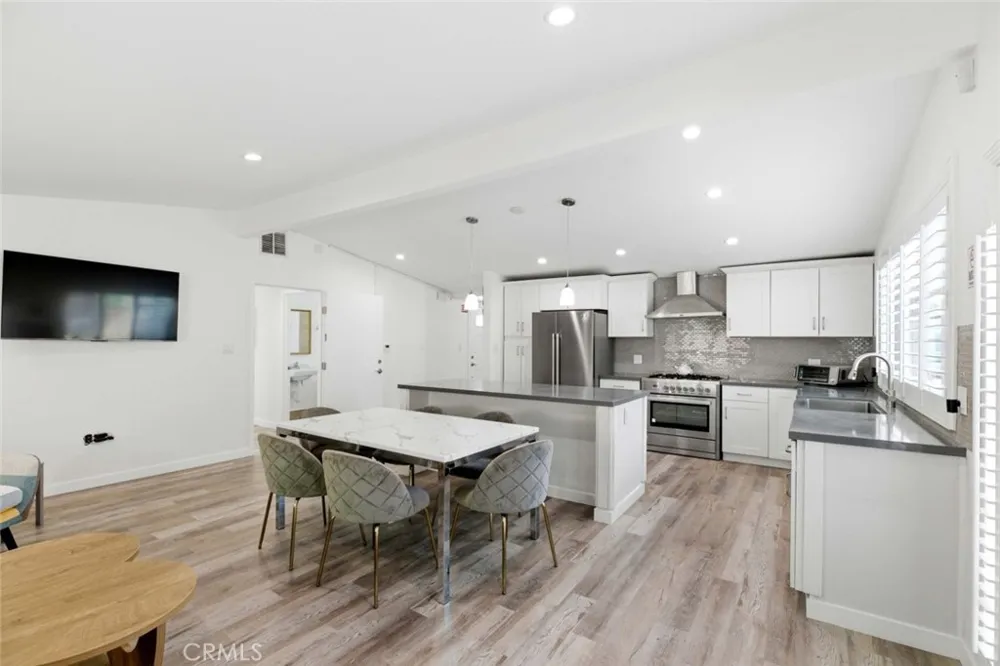 301 W Ashby Street Azusa, CA 91702